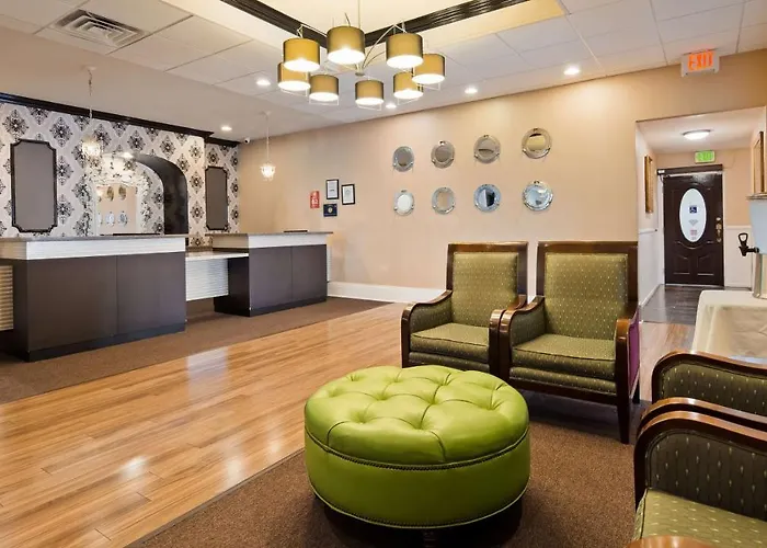 Best Western Plus San Pedro Hotel y Suites
