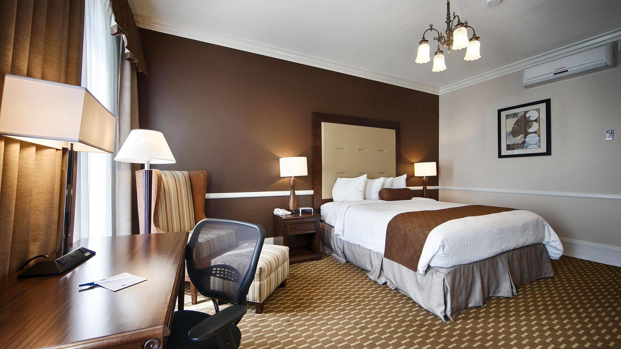 Western San Pedro Y Hotel 3*