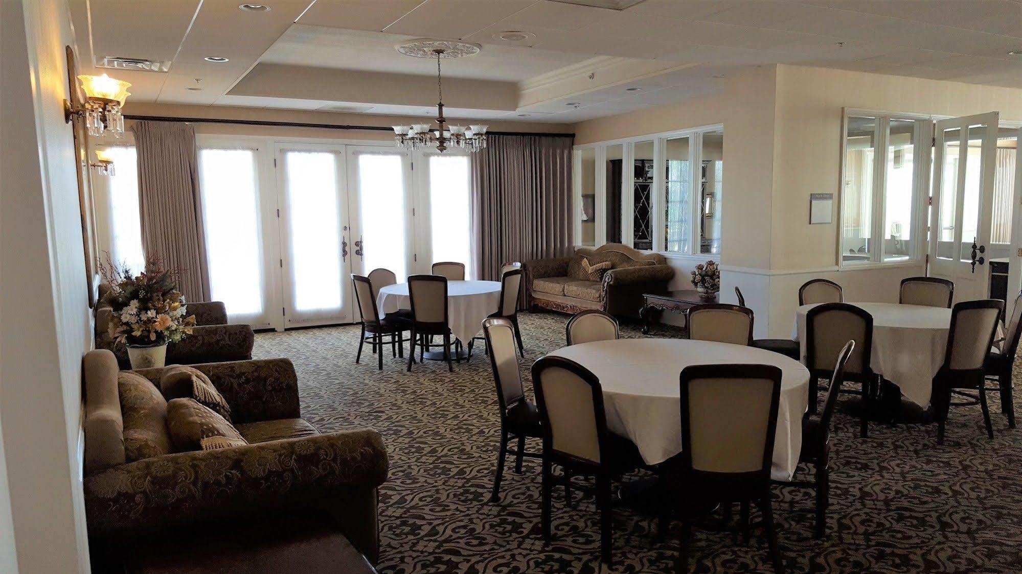 Western San Pedro Y Hotel 3*