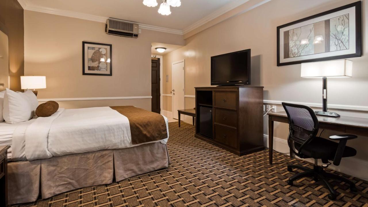 Western San Pedro Y Hotel 3*
